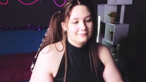 Snapshot of djennapalme chatting on January 5, 10:10 am Jenia online show from January 5, 10:10 am