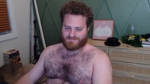 Snapshot of djr818 chatting on October 4, 5:38 am Alpha Dazza online show from October 4, 5:38 am