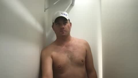 TriflinYoBitch online show from November 5, 9:33 am