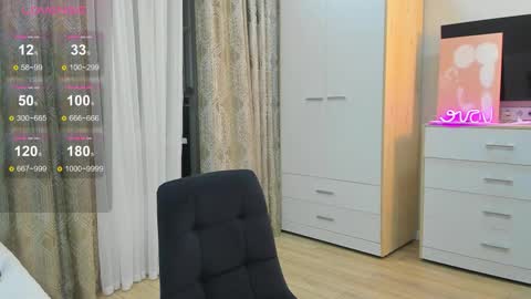 Maddy online show from November 26, 9:00 pm