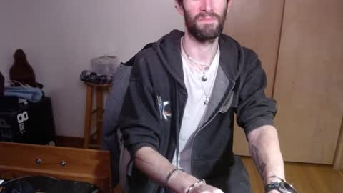 Snapshot of dnasfun chatting on December 10, 4:13 am DnAs FunTime online show from December 10, 4:13 am