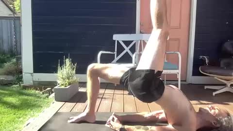 doctorJwillseeyounow online show from October 8, 8:26 pm