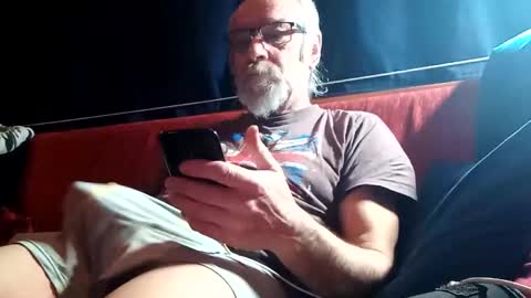 doghouseblue online show from January 24, 4:49 pm