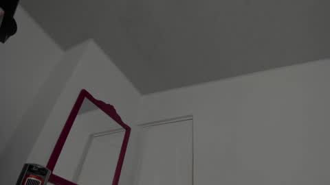 Ludika Santiago online show from December 20, 3:42 pm