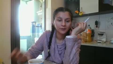 Snapshot of doll_stylish_ chatting on February 9, 8:21 am dol online show from February 9, 8:21 am