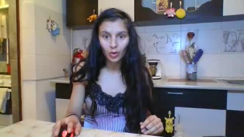 Snapshot of doll_stylish_ chatting on March 8, 8:14 pm dol online show from March 8, 8:14 pm