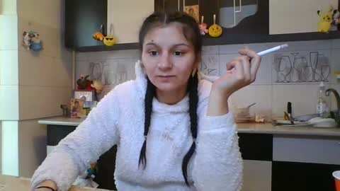 Snapshot of doll_stylish_ chatting on January 23, 7:22 am dol online show from January 23, 7:22 am