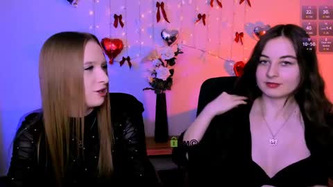 doll_vey online show from March 12, 8:56 pm
