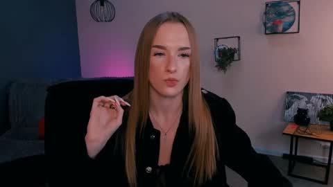 Snapshot of doll_vey chatting on February 28, 6:52 pm doll_vey online show from February 28, 6:52 pm