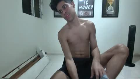 DollarHot30 online show from January 8, 5:05 am