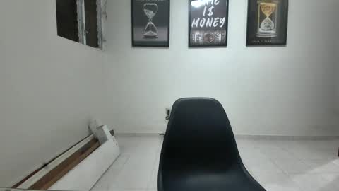 DollarHot30 online show from January 4, 3:18 am