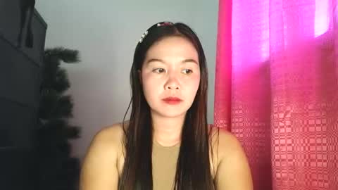 dolly_jane34 online show from April 12, 2:26 am