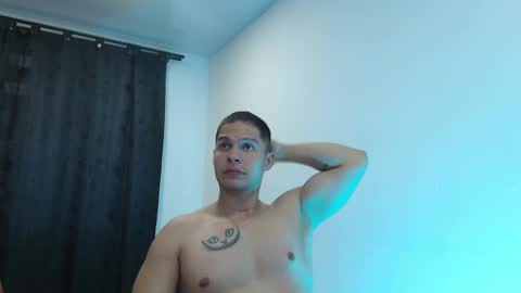 Domimick Crawford online show from February 10, 10:09 pm