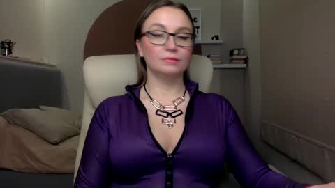 Snapshot of dom_mummy chatting on January 26, 6:58 pm DOM MUMMY online show from January 26, 6:58 pm