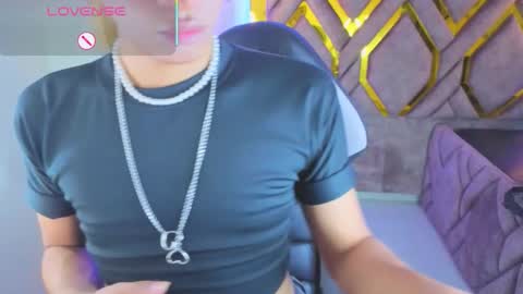 dom_veneno online show from December 14, 8:04 pm