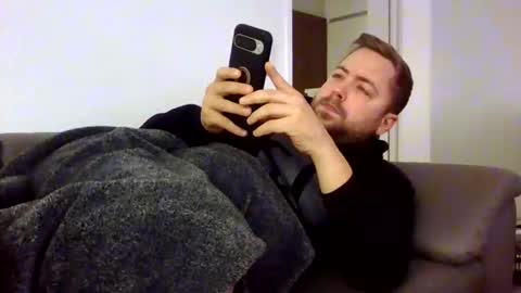 dombio_12 online show from October 11, 11:15 am