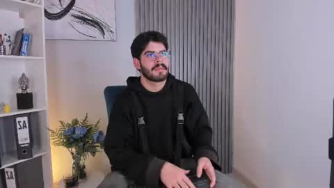 domboy  online show from July 6, 8:11 pm