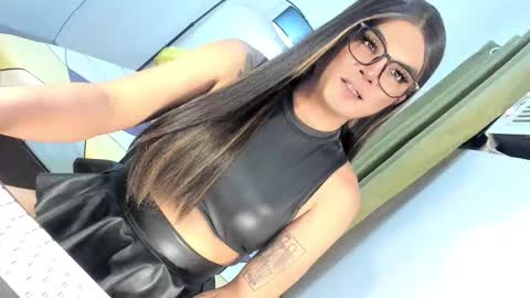 ANGELA online show from September 25, 5:31 pm