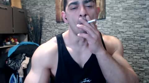 Snapshot of dominatemuscle chatting on December 20, 6:40 am Kevin online show from December 20, 6:40 am