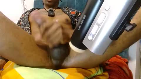 dominic751 online show from December 18, 5:52 pm