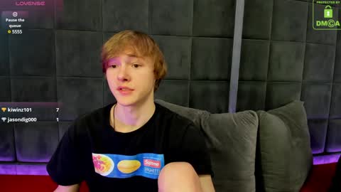 Dominic online show from December 18, 5:42 pm