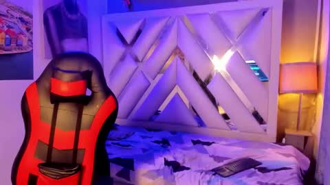 DOMI online show from February 1, 2:19 am