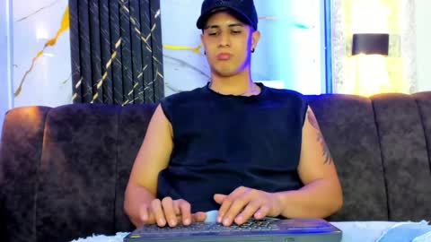 DOMI online show from May 24, 4:20 am