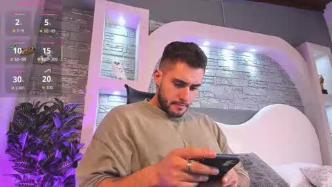 dominic de luca online show from December 2, 3:38 am