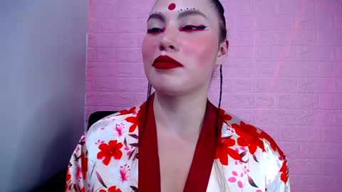   online show from November 12, 4:53 pm