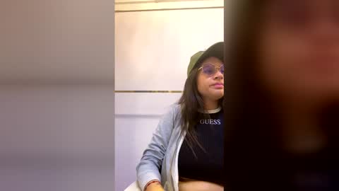   online show from March 18, 5:41 pm