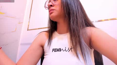   online show from March 4, 4:37 pm