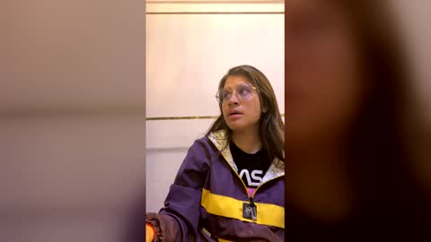   online show from March 23, 6:13 pm