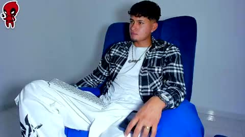  Dominic  online show from May 24, 4:20 am