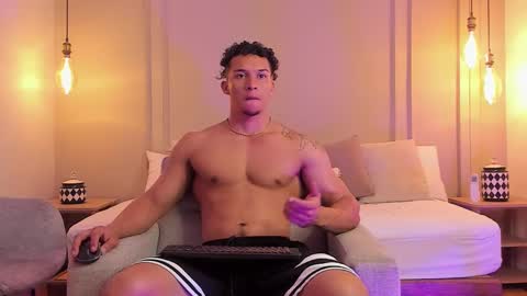 Dominick Star online show from March 4, 5:11 am