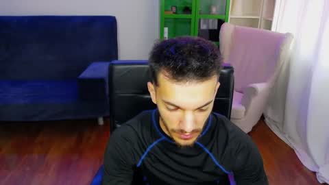 dominicvalente online show from October 21, 7:24 am