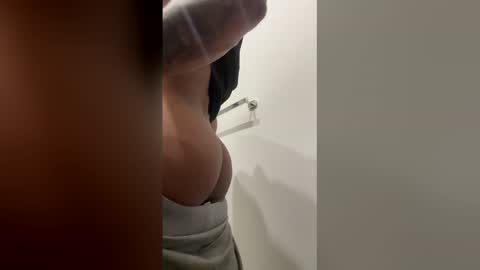 Only fans Ronnie col---InstaRonniecolleman  online show from March 6, 12:53 am