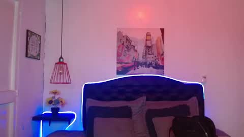  D O M I N K  online show from November 6, 8:01 pm