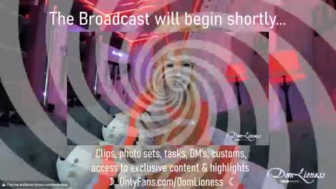 Snapshot of domlioness chatting on October 31, 11:16 pm DomLioness online show from October 31, 11:16 pm