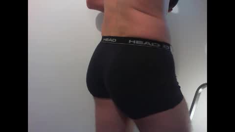 Donker85 online show from October 17, 9:52 pm