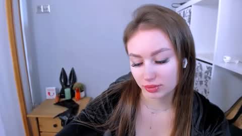 DonnaSensual online show from February 4, 5:06 pm