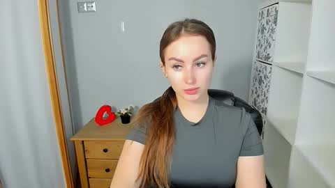 Snapshot of donnasensual chatting on September 11, 3:35 pm DonnaSensual online show from September 11, 3:35 pm