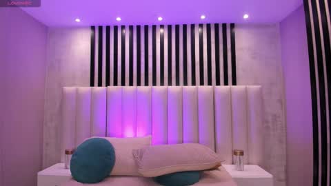  Donna Stonne  online show from September 30, 4:56 am