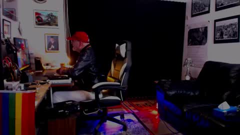 dopeleaf2 online show from September 27, 6:38 pm