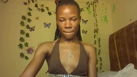 pretty petite online show from September 13, 11:51 pm