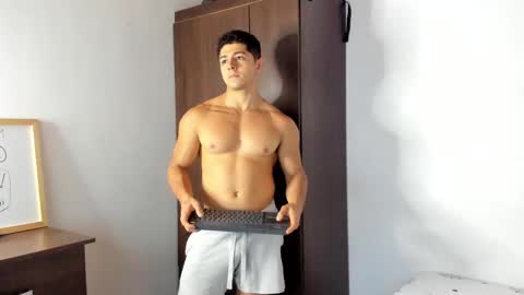 Snapshot of dorian_garcia2 chatting on February 24, 12:52 am dorian_garcia2 online show from February 24, 12:52 am