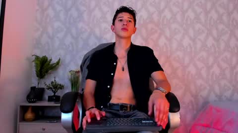 dorian_mystery online show from January 19, 4:22 am