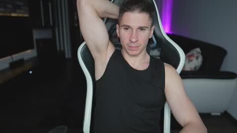 Dorian Reyes online show from December 23, 1:45 am