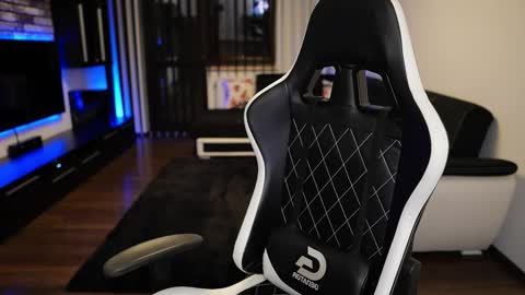 Dorian Reyes online show from September 22, 10:36 pm