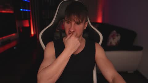 Dorian Reyes online show from December 5, 11:13 pm