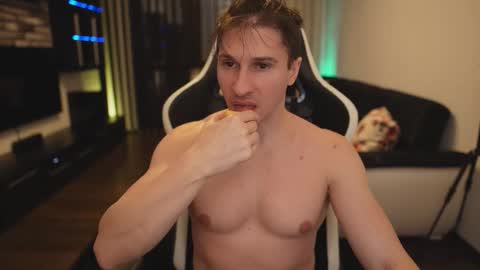 Dorian Reyes online show from February 1, 11:57 pm